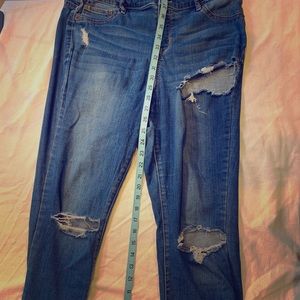New York and company ripped jeans!!